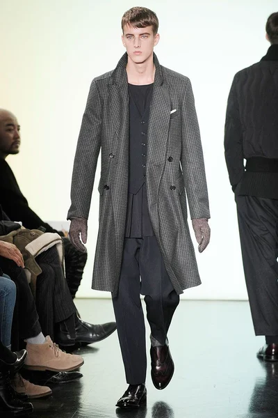 Look 19